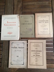 ‎ VIE Thérèse-M. Notes sur lart du chant. Paris, Ménestrel, 1925. Une plaquette In-8 brochée de 29 pages. Coin...