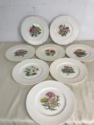 Discontinued. Copeland Spode Mansard S1990 Floral Dinner Plates. Assorted flowers with a 2