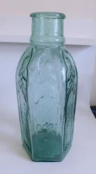 Cathedral Pickle Bottle. Beautiful Antique 19th Century Bottle. Antique 19th century. a lamp at one point - it has a...