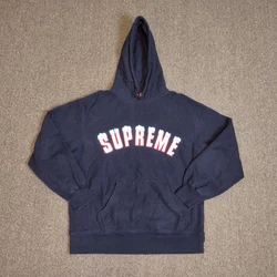 • This hoodie is pre-owned.