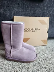 Introducing these stylish Toddler Girls Tall Koolaburra By UGG Boots in size 13, perfect for the fashionable little one...