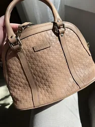 AUTHENTIC GUCCI PURSE. Barely used basically brand new contains the body strap as well.