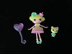 (1) Pink Heart Balloon. Candle Slice O Cake doll and accessories are in excellent condition.