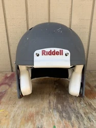 Riddell Speed Adult Football Helmet -Adult Medium Good condition adult Medium PADDING AND CLOTH LINER HAVE BEEN WASHED...