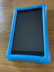 Amazon Fire HD 8 Kids Edition (8th Generation) 32 GB, Wi-Fi, 8 in - Blue. Tablet is in great condition but there is a...
