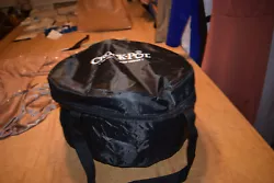 Crock Pot insulated carrier holder travel bag case slow cooker in good condition.