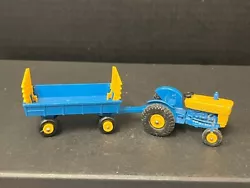                        LESNEY MATCHBOX FORD TRACTOR No. 39 AND HAY TRAILER No. 40 W/ Racks Loose Tires