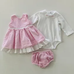 Excellent condition Size: 3 months 3-piece set Dress can be worn without the bodysuit 100% cotton In pink and white 51