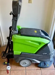 Lightly used, amazing scrubber with adjustable handle - great for gyms ands offices! 11 Gallon Tank. Removable recovery...