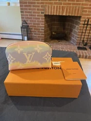 Louis -Vuitton cosmetic pouch pm. Limited edition. Tied dye rainbow collection from 2020. 100% authentic. Full set.