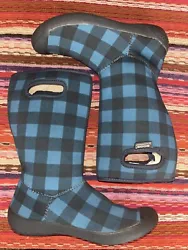Bogs Womens Summit Buffalo Plaid Waterproof Rain Boot Size US 7 EUR 38 YOUTH size 5These Bogs Boots have been gently...