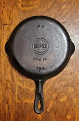 Griswold Cast Iron Skillet No 5 Small Logo 724 F Erie PA. Skillet is in very good overall condition.
