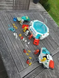 Ancien Playmobil, Playmospace, Vintage.  Très bon état,  voir les nombreuses photos   Envoi en Mondial Relay colis...