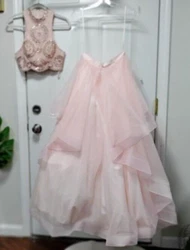 Size: XS, 0-2. - Color: Pale Pink. Waist: 13. Total Length: 45. Pit to Pit: 14.