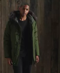 Superdry patch logo on right shoulder. Our classic Rookie Parka Coat has had an update, introducing the Rookie Down...
