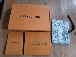 Lot De 2 Sacs et 1 boite 40x30 cm Louis Vuitton 1 Et 1 Sac Dior.