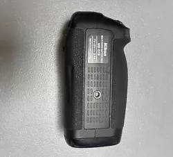 Nikon MB-D18 Multi-Power Battery Grip for Nikon D850. Used, good condition. Pre owned by professional photographer....