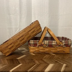 Bread Basket with liner, protector, and container Bread Carrier with liner, protectorWilling to split Liquidating over...