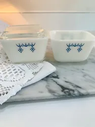 2 Pyrex 501 B Refrigerator Dishes Blue Snowflake Garland With 1 Lid Included In this Vintage Set. * Two (2) Mid-Century...