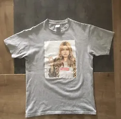Supreme 2012 Kate Moss Photo Tee Size Medium. No holes no stainsPrint is used ( cracking )