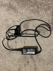 HP 65W Laptop Charger.