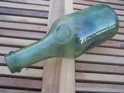 ELIXIR DE GUILLIE. avec sceau / cachet / pastille. Antique glass seal bottle. PETITE BOUTEILLE ANCIENNE VIN. DEMI...