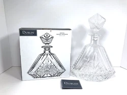 Heavy decanter - weighs over 3 lbs. 10 1/2
