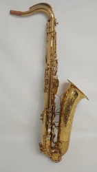 Lacquer overall is in good contrition with areas of finish loss / discoloration. Outer latches do not spring open, so...