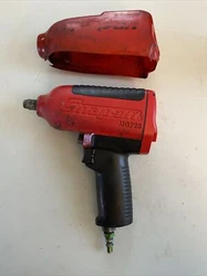 Snap-On MG725 - 1/2” Drive Pneumatic Air Impact Wrench w/ Boot. Very nice conditions please see photos