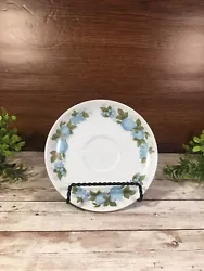 vintage noritake cookin serve blue orchard plate. Condition is 