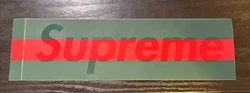 Supreme Gucci Box Logo Sticker RARE. 9.5/10 condition Photos with and without flash