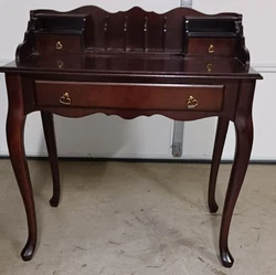 Queen Anne/Victorian dark cherry Wood Writing Desk.