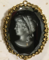 Vintage Gold Filled and Black Hills Gold Black Cameo Pendant/Brooch.