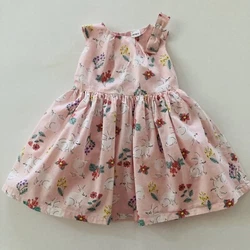 Excellent condition Size: 12 months Back buttons Fully lined Cotton, polyester, nylon