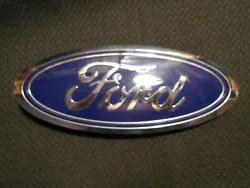 FORD OVAL TAILGATE EMBLEM. OEM PRE-OWNED in Very Good condition. no pitting or scratches. Ready to be cleaned and...