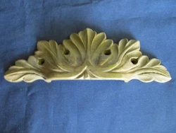 Grosse poignée coquille. Largeur 17,2 cm, hauteur 6 cm. Profondeur 2 cm.