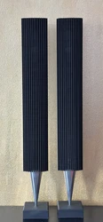 Nous vendons une paire de TOP bien entretenue Bang & Olufsen Beolab 8000 avec couverture en bois. Les capots...