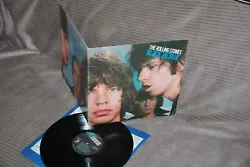 THE ROLLING STONES : Black and Blue. GATEFOLD SLEEVE / POCHETTE DOUBLE. LABEL : ROLLING STONES RECORDS. Rare LP /...