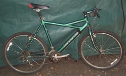 Cannondale Killer V 500 Mountain Bike. Available for local pick - up only.