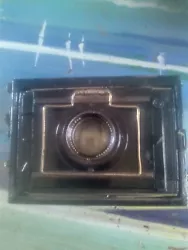 Ancien appareil photo a plaque soufflet Nettel Carl Zeiss.  Ancien appareil photo de la marque nettel kamerawerk...