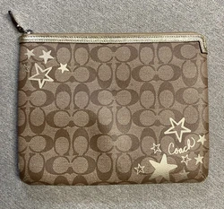Coach C pattern Stats iPad Tablet Case Cover Sleeve Khaki with Logo. Very good condition