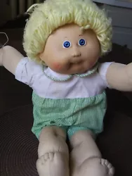 vintage Cabbage Patch Kids Doll 1985 Blond Blue Eyes. I am not a cabbage patch expert Played with condition but still...