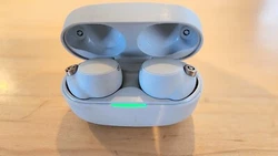 Sony - WF-1000XM4/S True Wireless Noise Cancelling In-Ear Headphones - Silver.