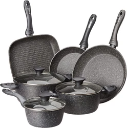 Batterie de casseroles en aluminium forgé. Convient à tous les types de plaque de cuisson, y compris linduction....
