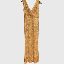 Badgley Mischka Evening gown in excellent preowned condition. No flaws to speak of. Measurements are 16” pit to pit...