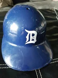 Vintage DETROIT TIGERS Plastic Batting Helmet Full Size Laich 1969. Bumps and bruises from use/age. Has a defect inside...