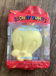 LOONEY TUNES MOISTURIZING TWEETY BATH SOAP 1993.