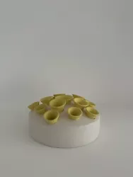 Vase Céramique…Modèle de Raymond Camart…Modèle pique fleurs composé de corolles (quelques éclats décrit en...