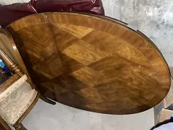 Wooden Drexel Oval Kitchen / Dining Room Table with 6 chairs and leaves. I have a solid wood oval dining room table...