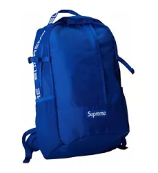 Up for sale is a 100% authentic brand new Supreme Royal Blue backpack from Supreme’s 2018 Spring/Summer collection,...